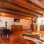 Aurelia Luxury - Piazza Delle Erbe