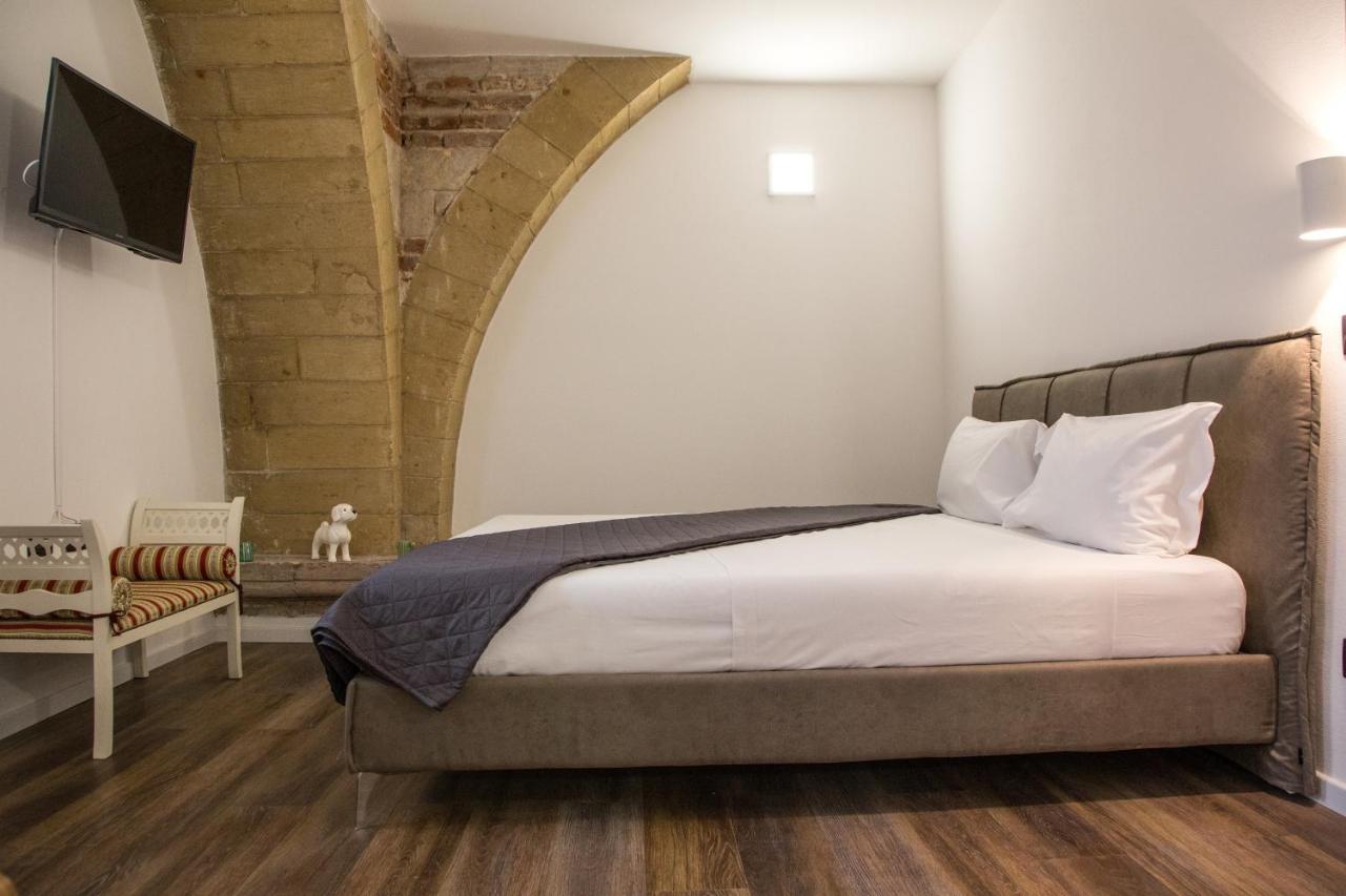 Aurelia Luxury - Piazza Delle Erbe Gasthof *